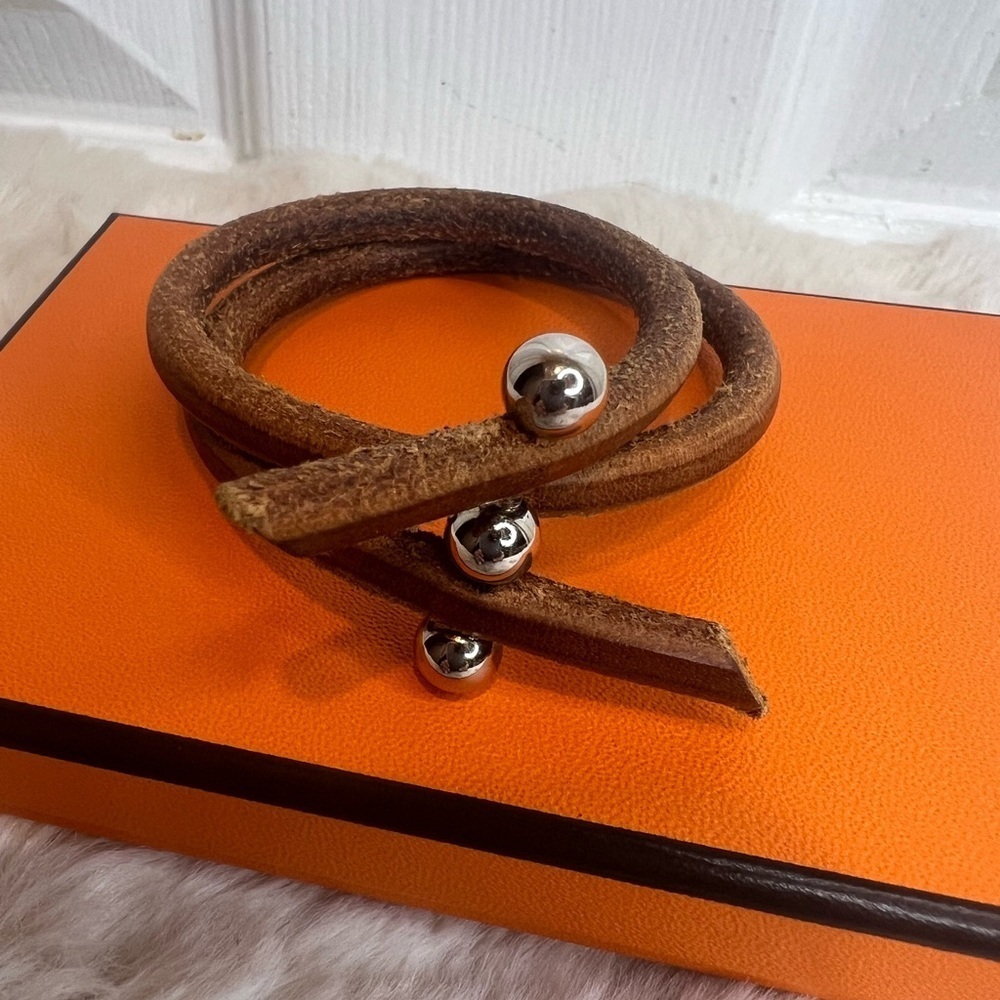 HERMES LEATHER BANGLE UNISEX BRACELET WITH BOX - Picture 3 of 15